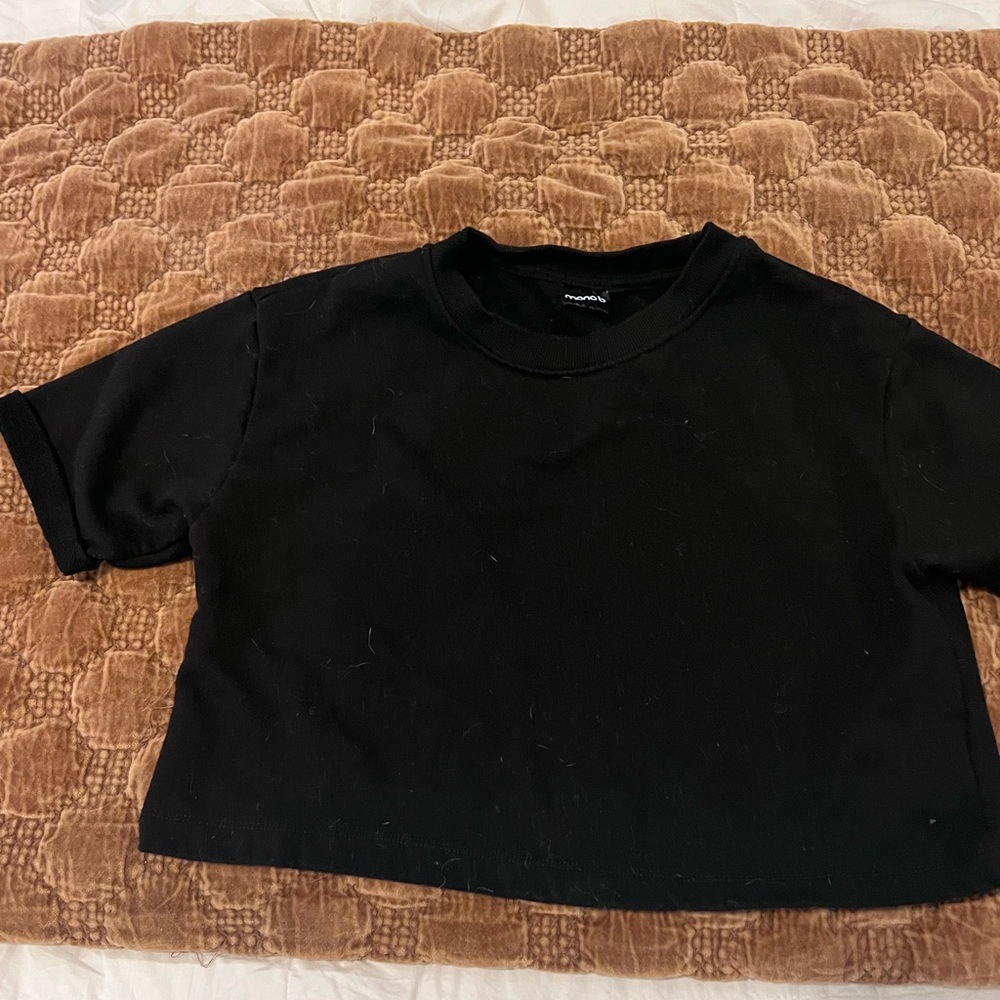 Monobi Crop Top 🖤
